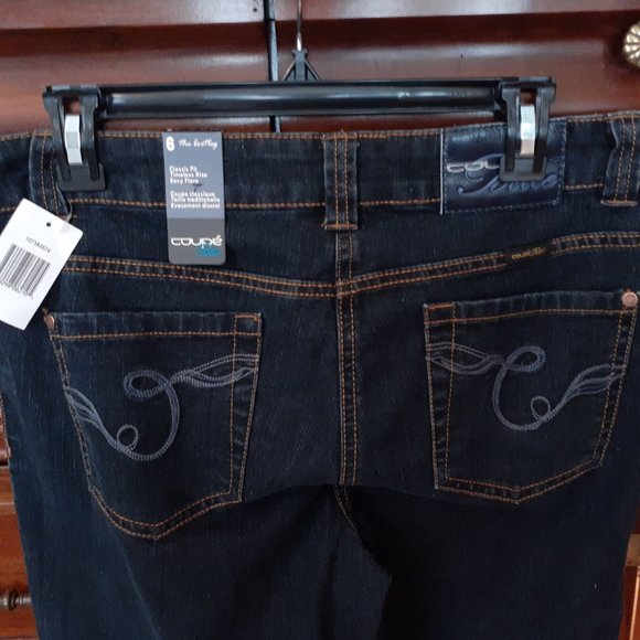 Gap Coupe Blue Women's Dark Washed Jeans Bootcut Tummy Control - Size 6 - NWT - Picture 3 of 13
